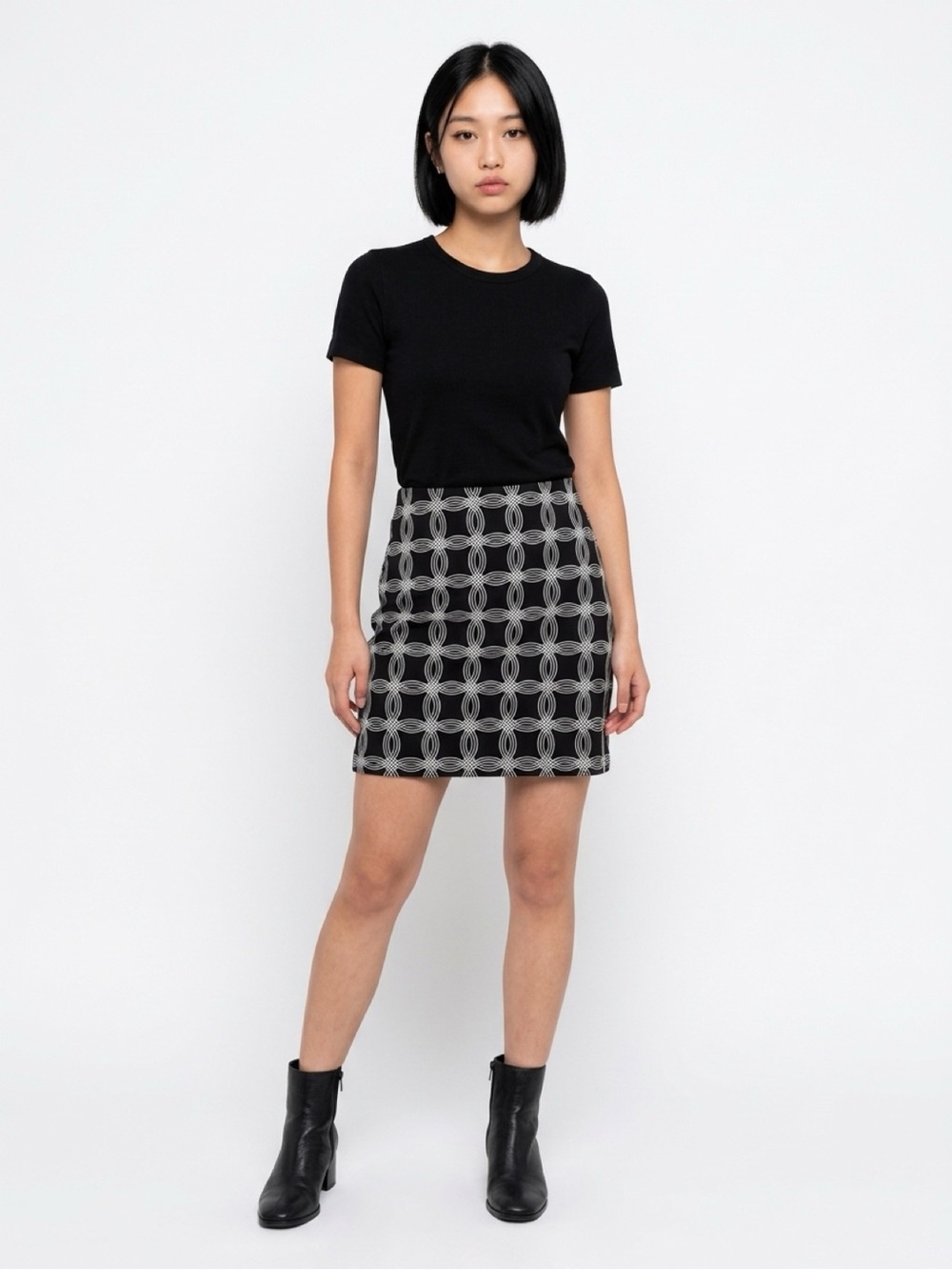 Banana Republic Geometric Print Skirt - Size 6